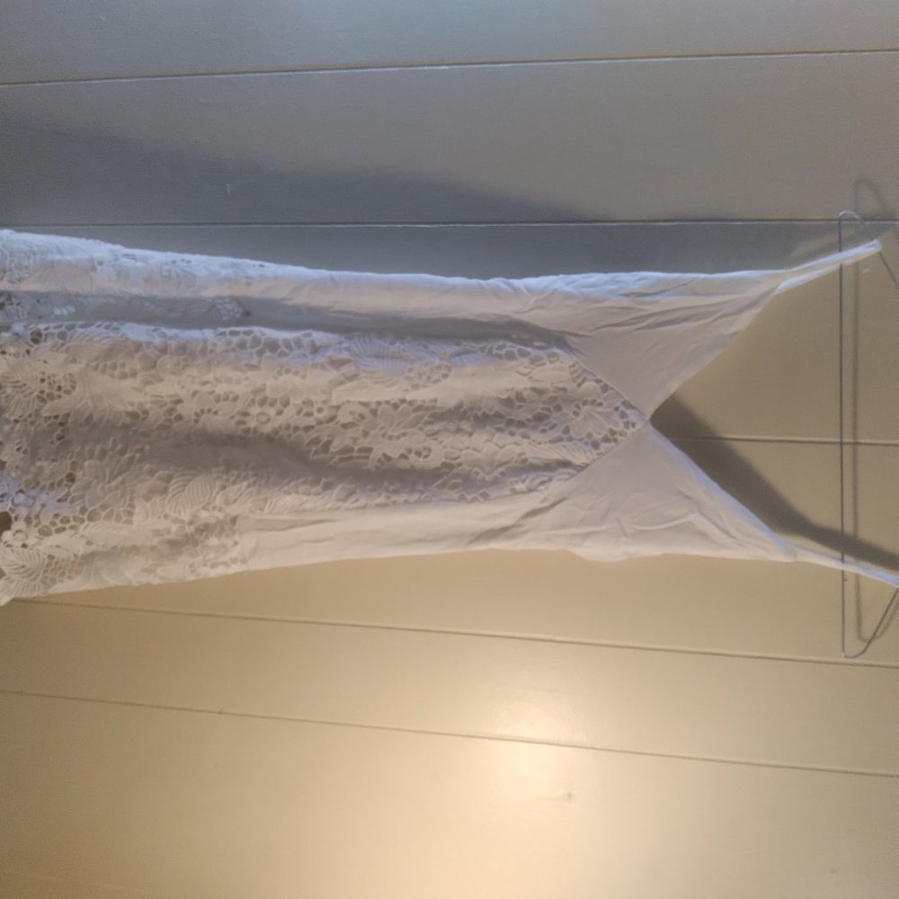 Dress - Picture 3 of 5